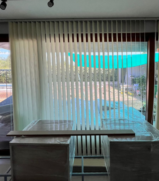 KUADECO- CORTINAS-verticales